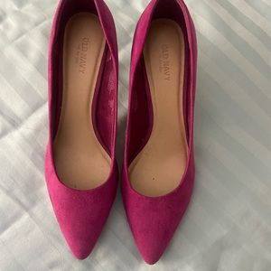 Old Navy Pink Suede Pumps
